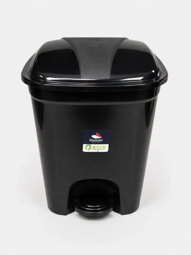 Basurero plástico con pedal 14L.